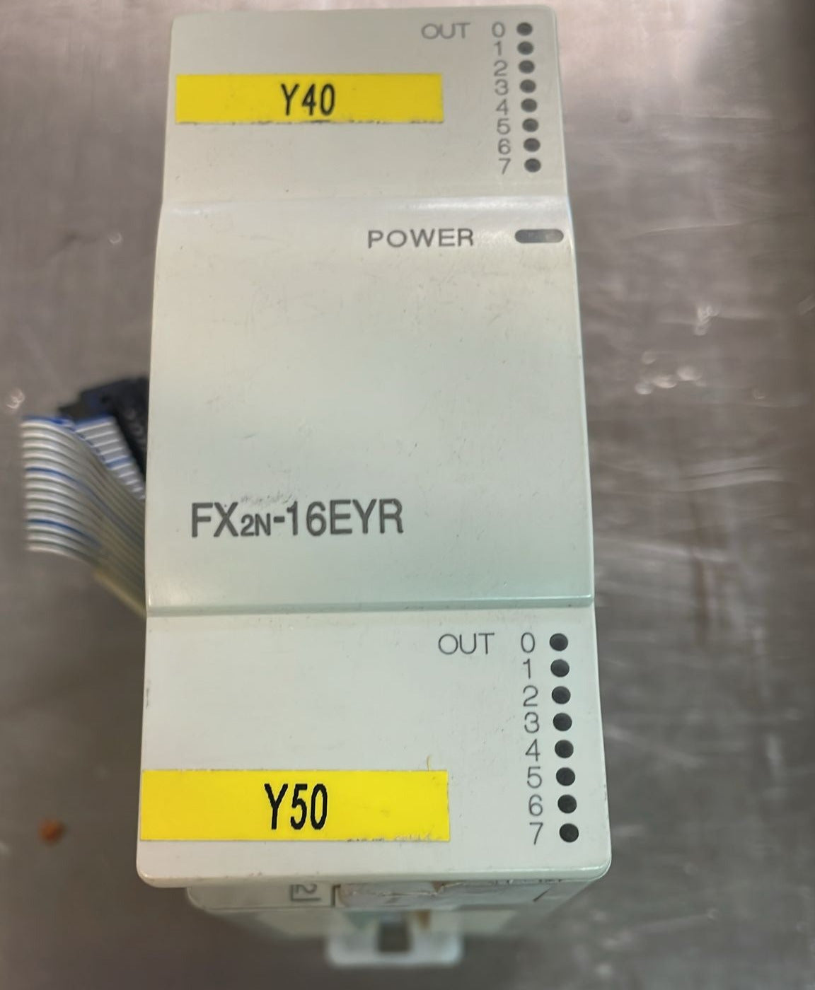 FX2N-16EYR, PLC I/O modul, használható: (FX2N sorozat)-hoz, Relé kimenet, Mitsubishi
