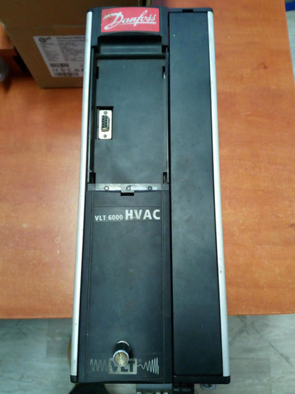 175Z7010, VLT6000, Danfoss VLT6011HT4B20STR3DLF00A00CC, 11.5kW frekvenciaváltó