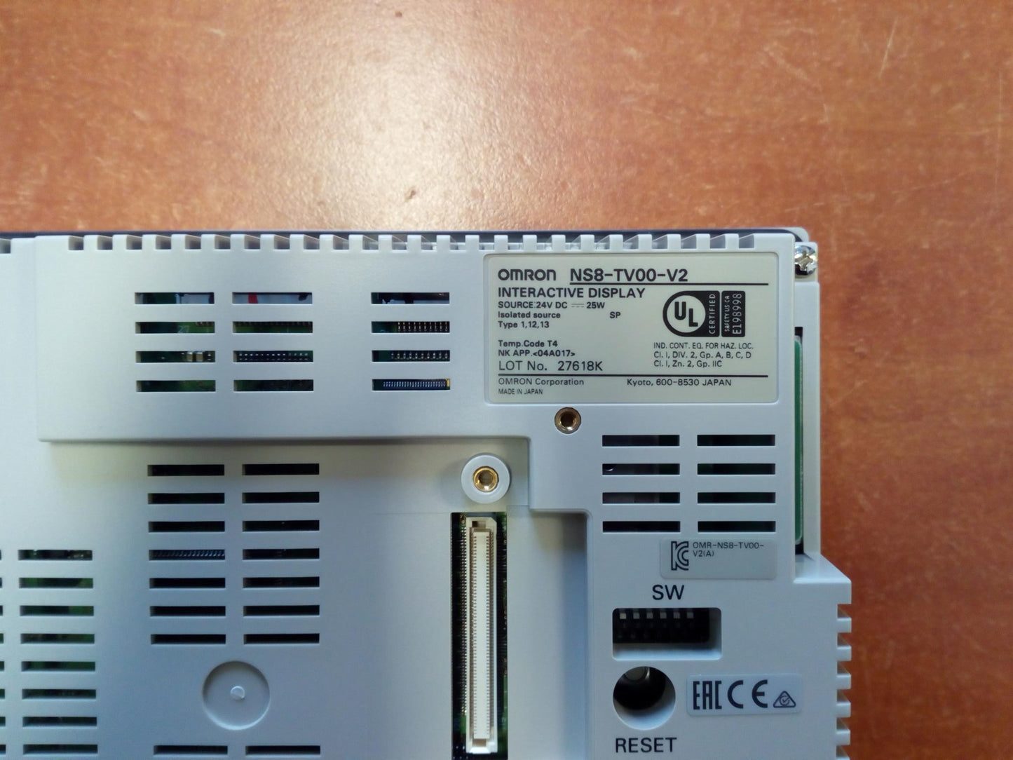 NS8-TV00-V2, Omron hmi