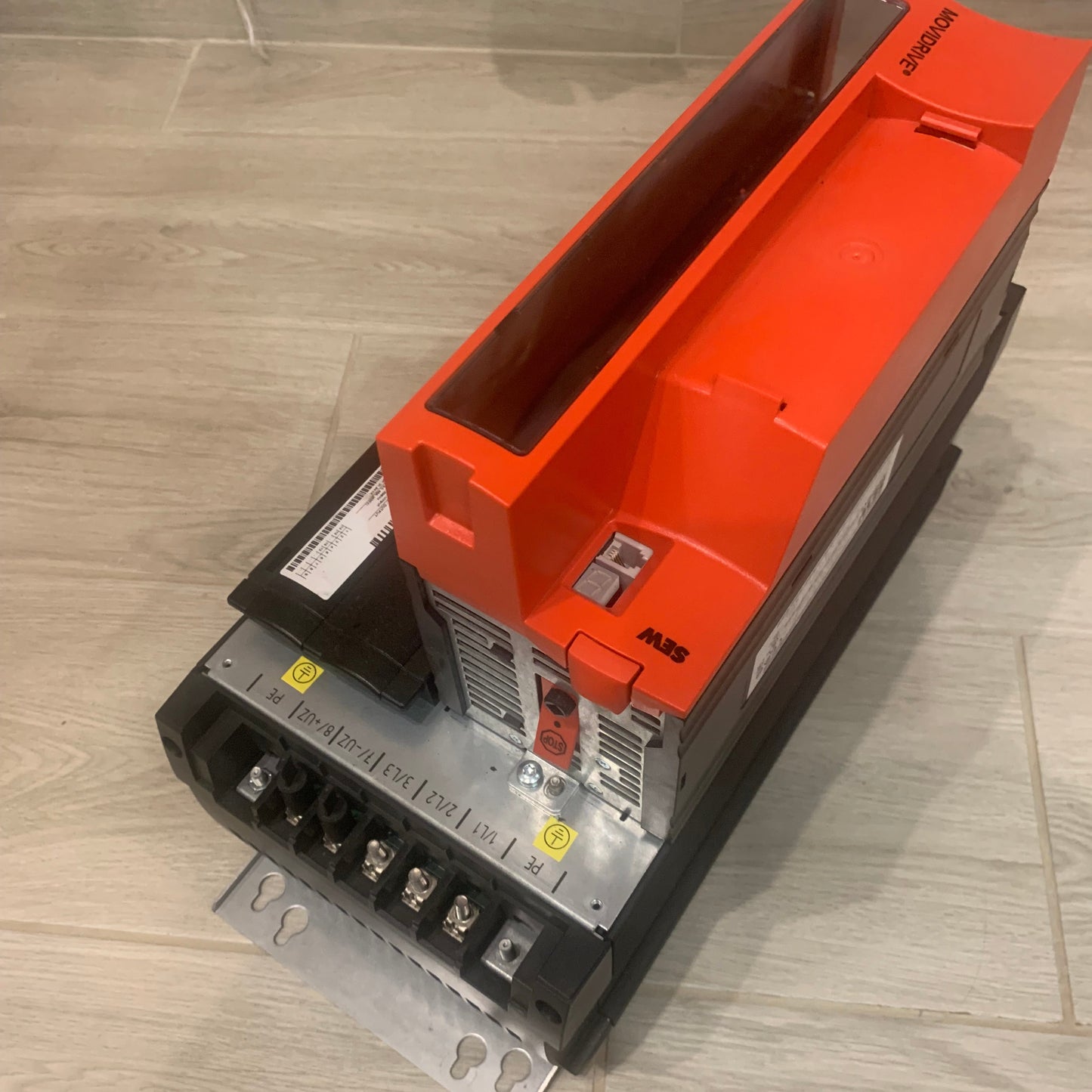 MDX61B-00/0T Steuerungshauptmodul, mit MDX61B0220-503-4-0T Steuerungseinheit, mit MDX60A0220-503-4-00 Umrichter: SEW Movidrive, 31,9 kVA, 46 A, 22 kW