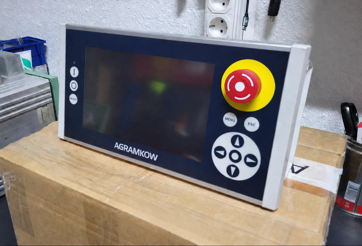 AG258-000010A, AGRAMKOW MPC2 HMI, hűtőközeg-töltő/evakuáló berendezések hmi-je