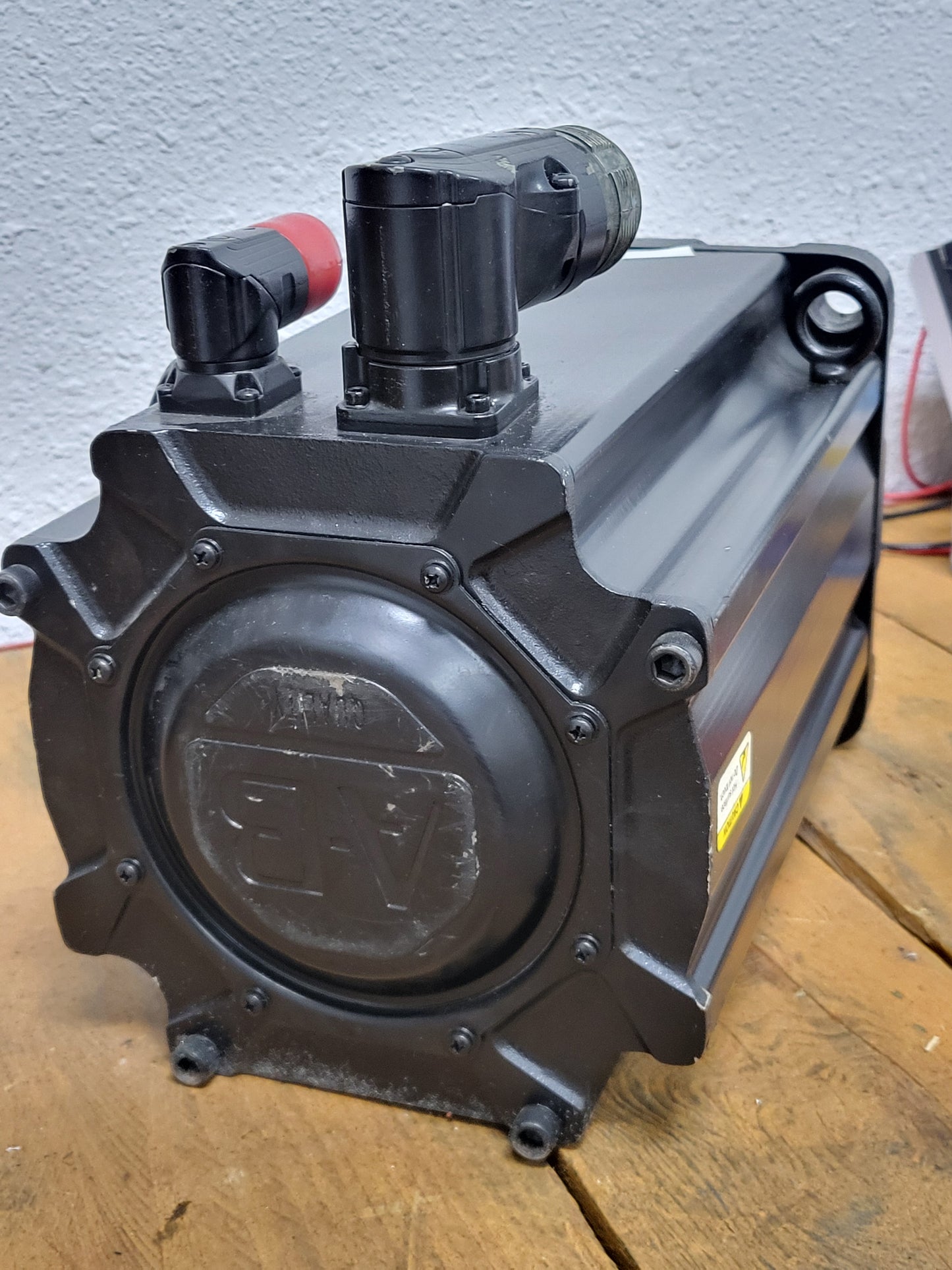 MPL-B660F-MJ72AA, 6.15kW, Allen-Bradley, AC-szervo motor