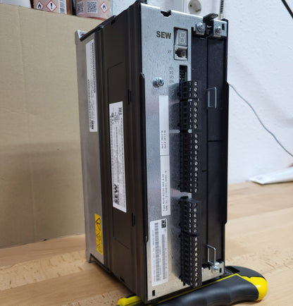 MDX61B0030-5A3-4-00, Wechselrichter, SEW, 7A, 3kW