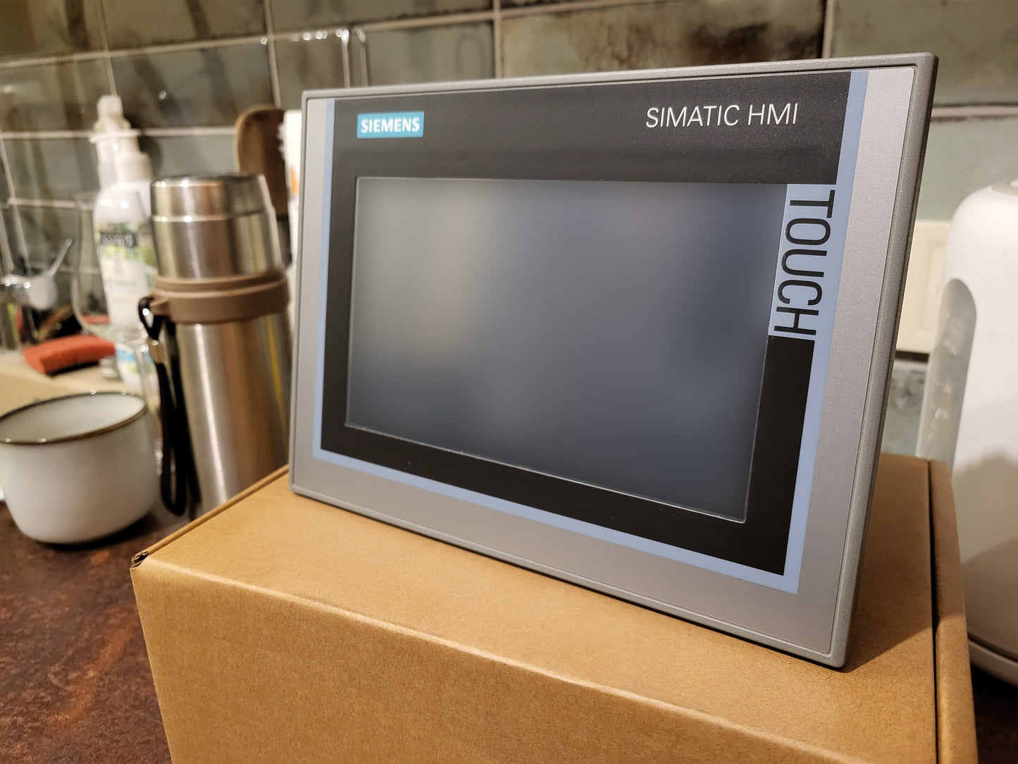 6AV2124-0GC01-0AX0, SIMATIC HMI, TP700, Comfort panel, new module