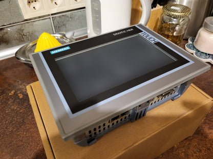 6AV2124-0GC01-0AX0, SIMATIC HMI, TP700, Comfort panel, new module