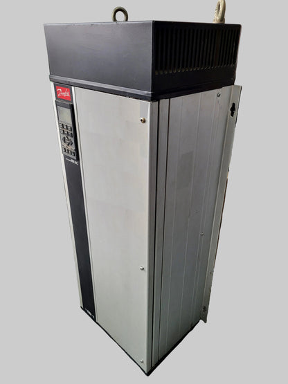 175Z7060, 77A, 64.7kVA, 댄포스 주파수 변환기