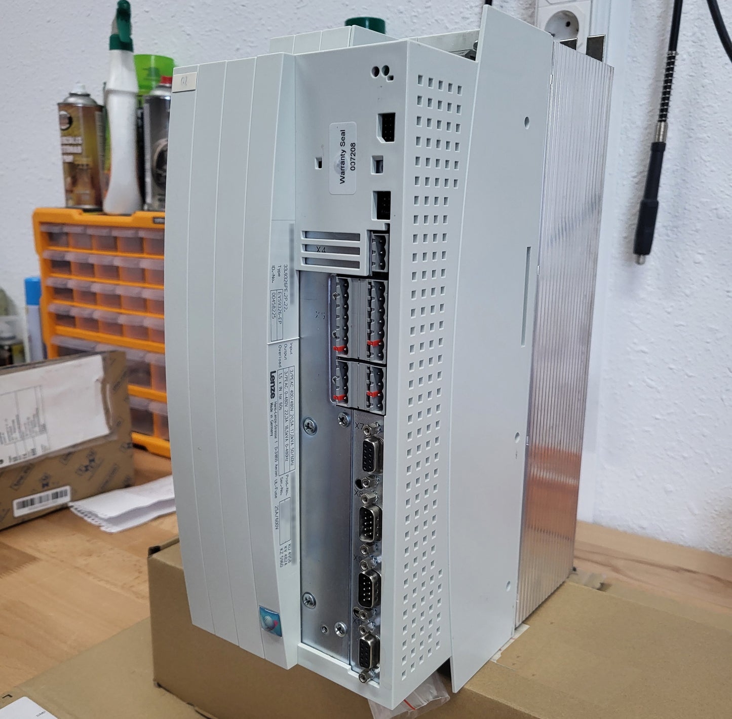 EVS9326-EP, servo positioner, 11kW, 22.3A, Lenze