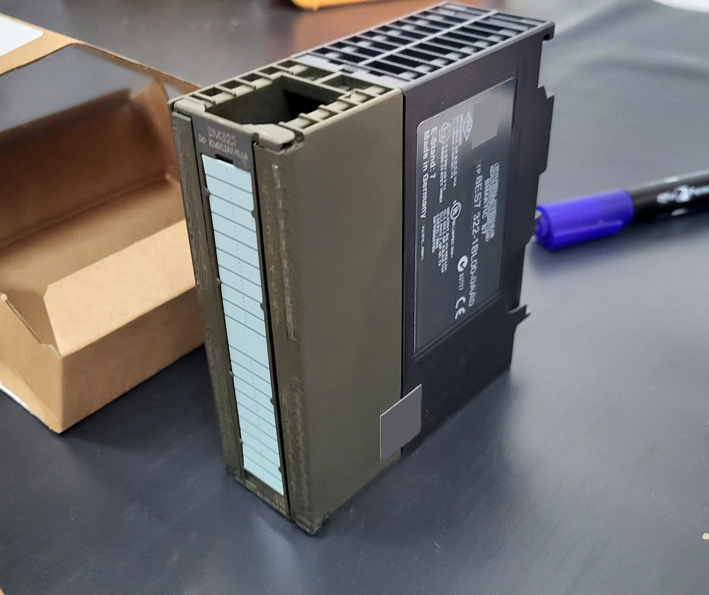 6ES7322-1BL00-0AA0, SIMATIC S7-300, digitális kimeneti modul, Siemens