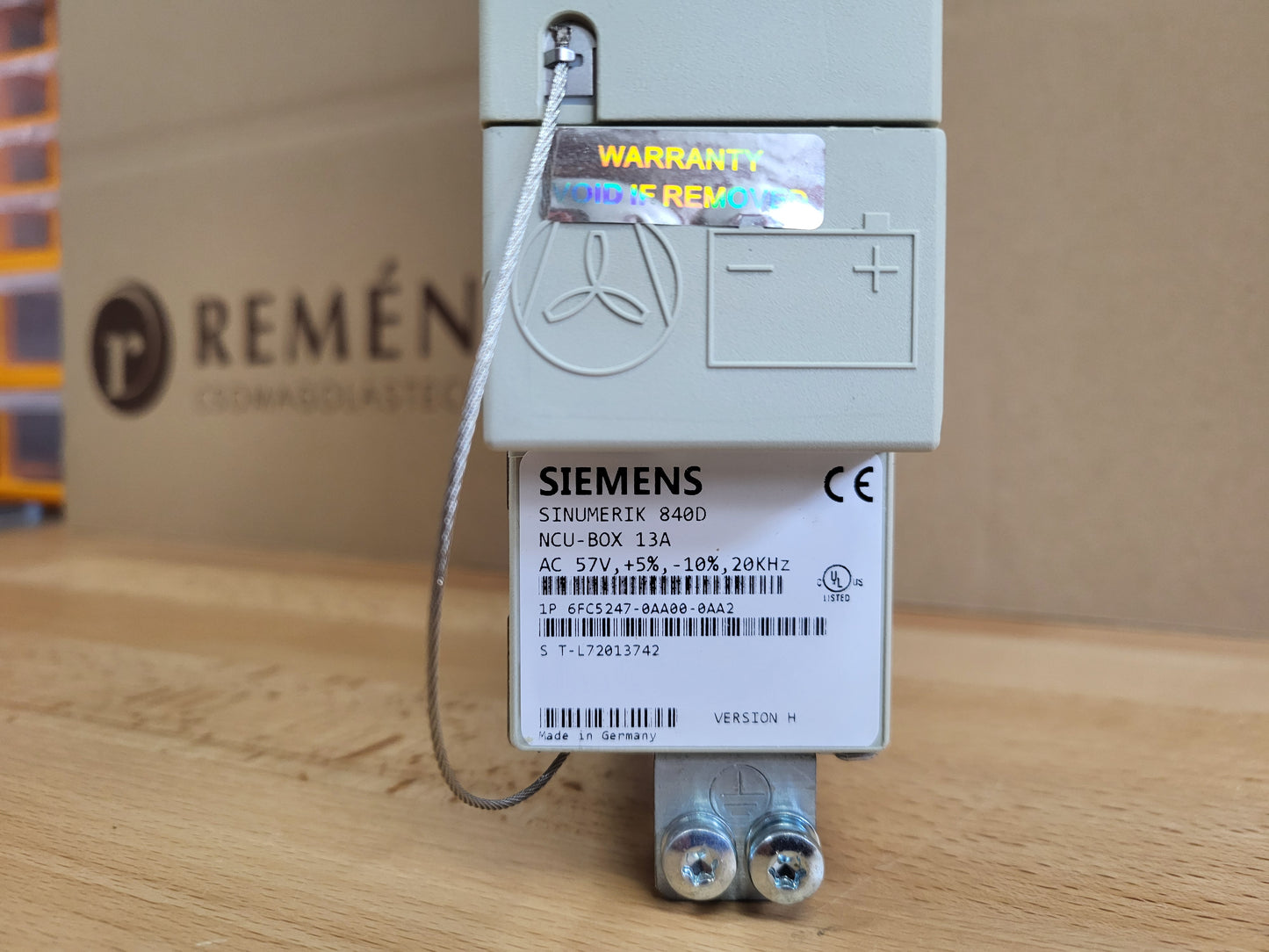 6FC5247-0AA00-0AA2, Sinumerik 840D, NCU-BOX, numerische Steuerungseinheit Kartengehäuse, mit Netzteil