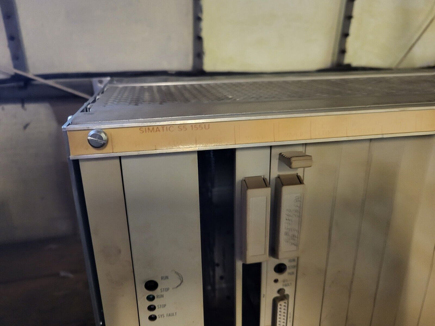 6ES5155-3UA11, Siemens Simatic S5 155U plc-rack, (a fotón lévő kártyák nélkül)