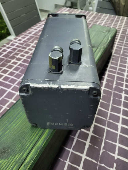 1FT5076-1AC71-3AG0, Siemens, 3-phase, permanent magnet motor, AC feed motor