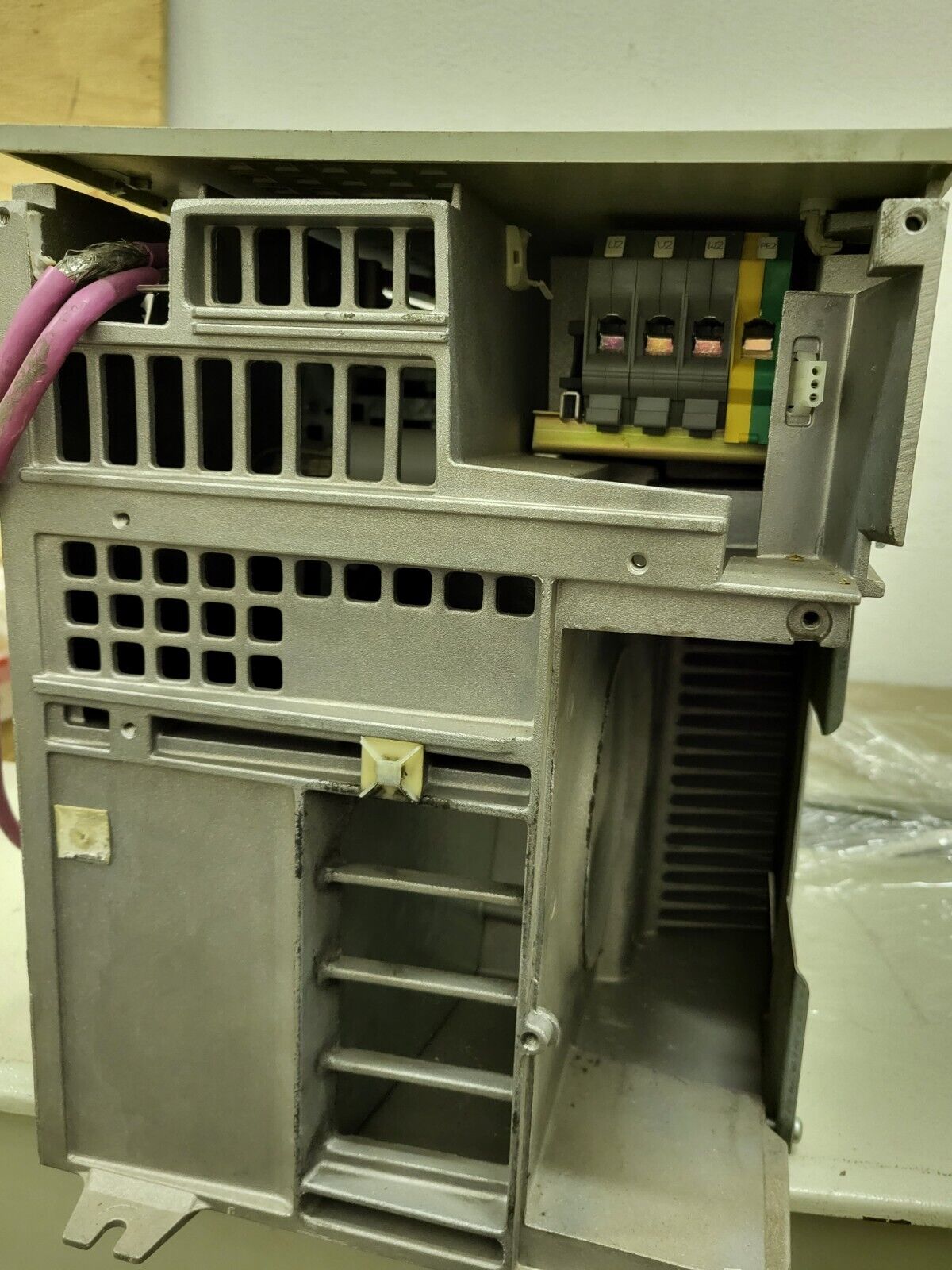 6SE7026-0TD61, Siemens Simovert Masterdrives vector control inverter, 30kW, 59A