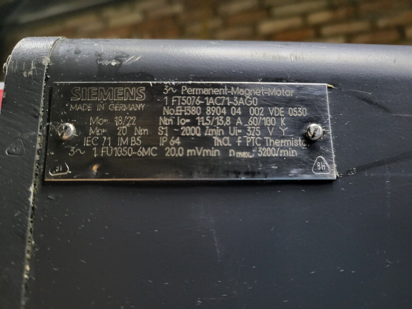 1FT5076-1AC71-3AG0, Siemens, 3-phase, permanent magnet motor, AC feed motor